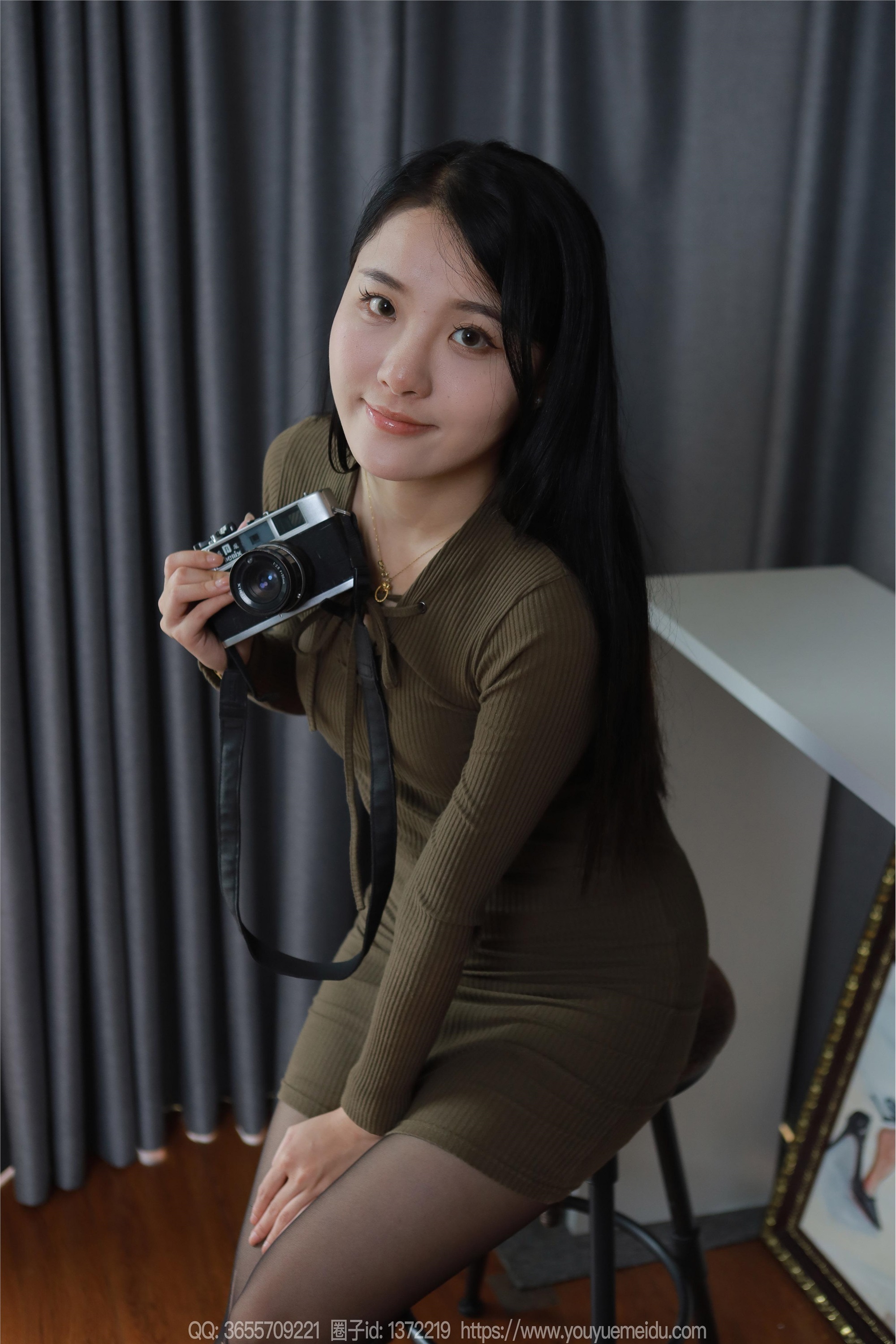 IESS异思趣向  2024.04.18 丝享家 1719 婉萍《美女摄影师》